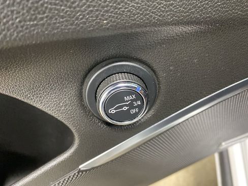 Used 2021 Buick Enclave Avenir w/ Avenir Technology Package image 34