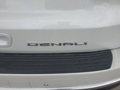 Used 2024 GMC Yukon Denali image 5