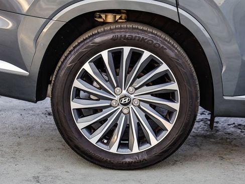 Used 2024 Hyundai Palisade Calligraphy image 11