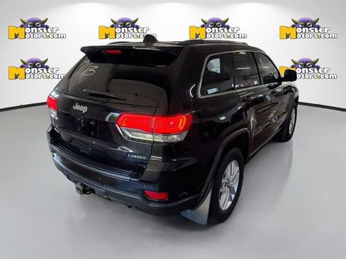 Used 2018 Jeep Grand Cherokee Laredo w/ All-Weather Capability Group AWD/4WD image 4