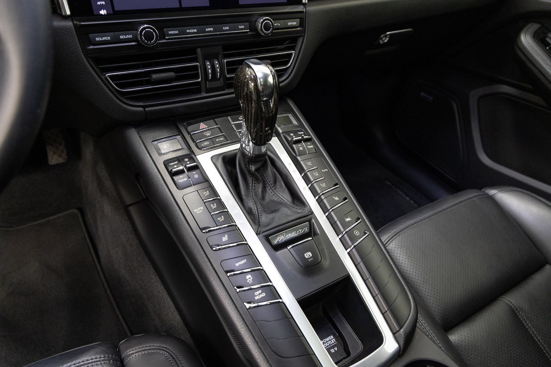 Used 2020 Porsche Macan AWD/4WD image 20