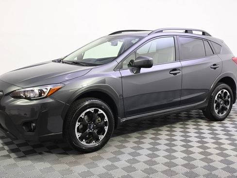 Used 2023 Subaru Crosstrek 2.0i Premium AWD/4WD image 2