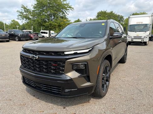 Used 2024 Chevrolet Traverse RS AWD/4WD image 4