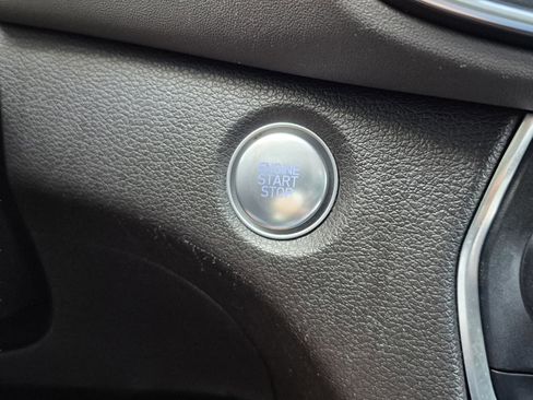 Used 2019 Hyundai Santa Fe SEL FWD image 30
