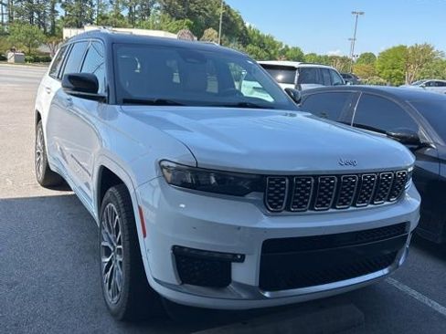 Used 2022 Jeep Grand Cherokee L Summit image 2