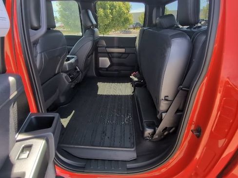 Used 2023 Ford F150 Raptor w/ Raptor Carbon Fibre Package AWD/4WD image 26