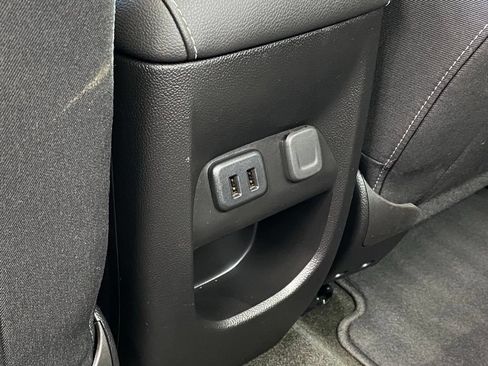 Used 2018 Chevrolet Colorado LT w/ LT Convenience Package RWD image 28