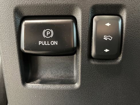 Used 2023 Ford Expedition Max Limited AWD/4WD image 19