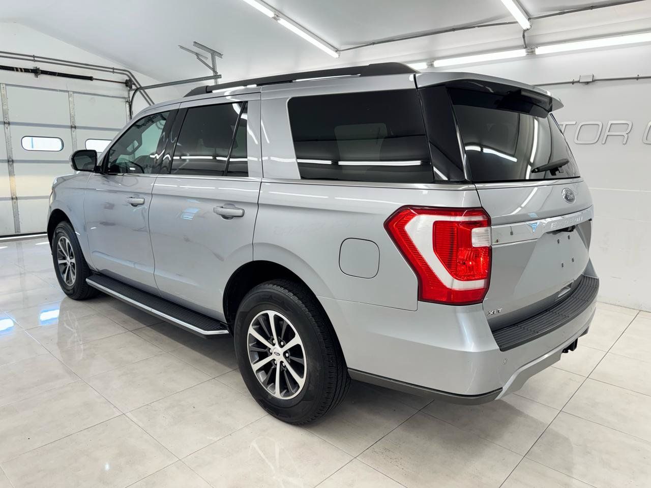 Used 2021 Ford Expedition XLT RWD image 9