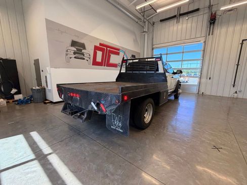 Used 2022 RAM 4500 Tradesman w/ Chrome Appearance Group AWD/4WD image 3