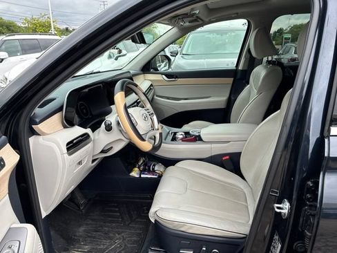 Used 2024 Hyundai Palisade Limited AWD/4WD image 5