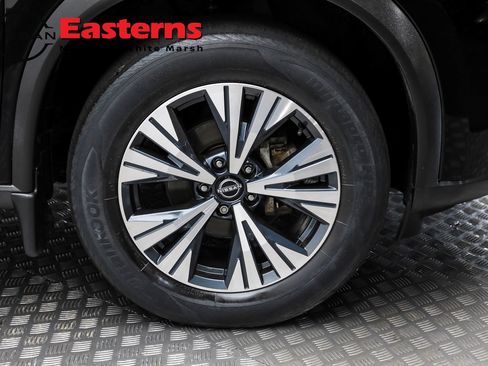 Used 2022 Nissan Rogue SV image 44