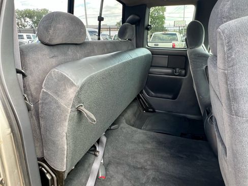 Used 2000 Chevrolet Silverado 1500 LS image 33