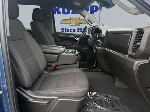 Used 2024 Chevrolet Silverado 1500 RST AWD/4WD image 17