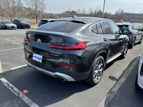 Used 2025 BMW X4 xDrive30i image 11
