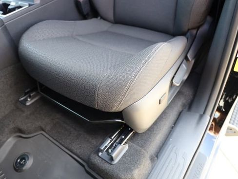 New 2026 Toyota 4Runner SR5 AWD/4WD image 15