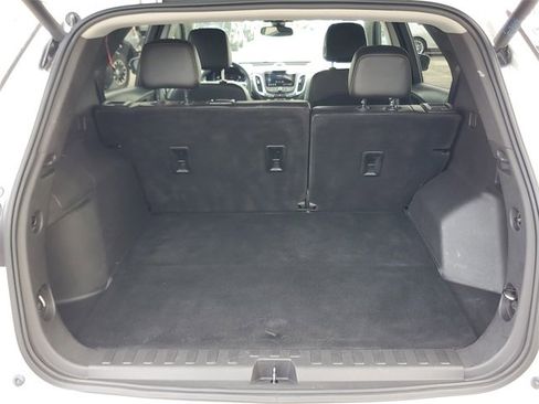 Used 2021 Chevrolet Equinox Premier image 9