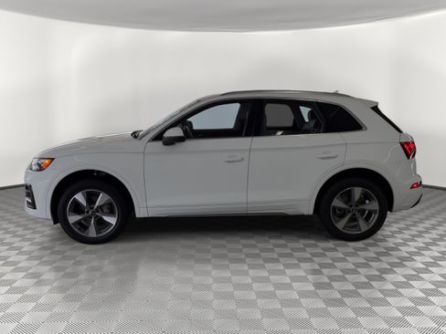 Certified 2023 Audi Q5 2.0T Premium Plus w/ Premium Plus Package AWD/4WD image 2