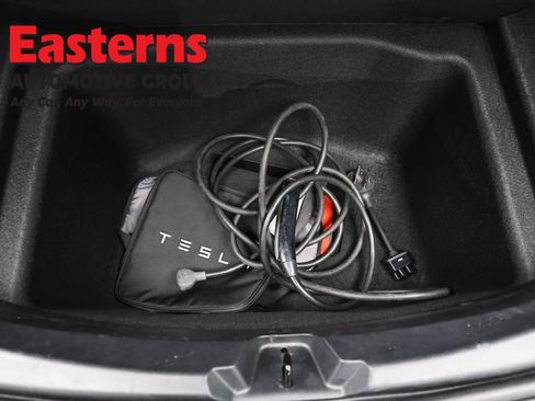 Used 2023 Tesla Model 3 Standard Range image 9