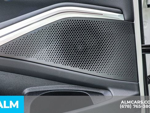 Used 2025 BMW 330i Sedan image 57