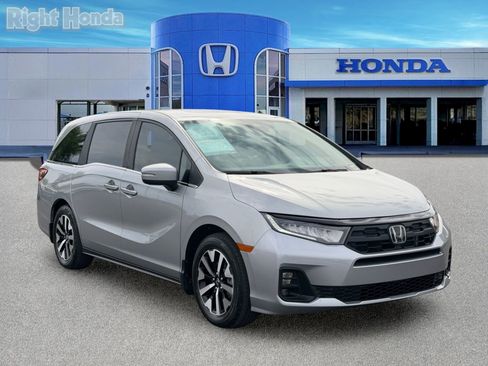 Certified 2025 Honda Odyssey EX-L image 10