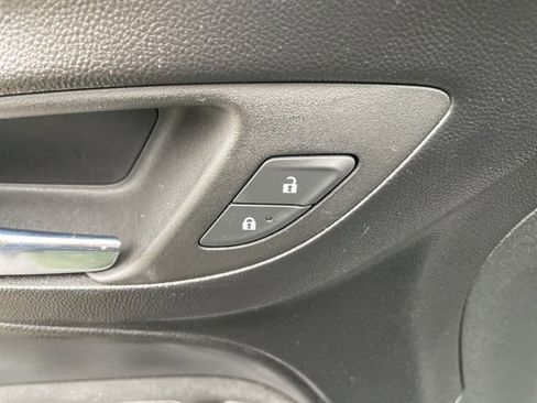 Used 2022 Chevrolet Equinox LT image 14