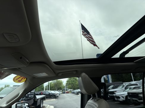 Used 2021 Ford Expedition Max Limited AWD/4WD image 28