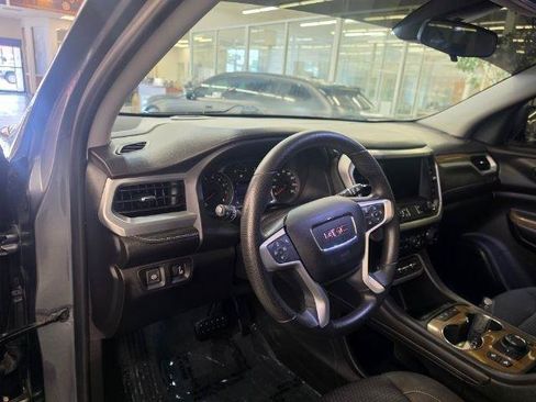 Used 2021 GMC Acadia SLE w/ Driver Convenience Package FWD image 11
