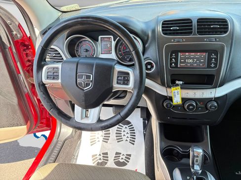 Used 2016 Dodge Journey SE w/ Flexible Seating Group FWD image 12