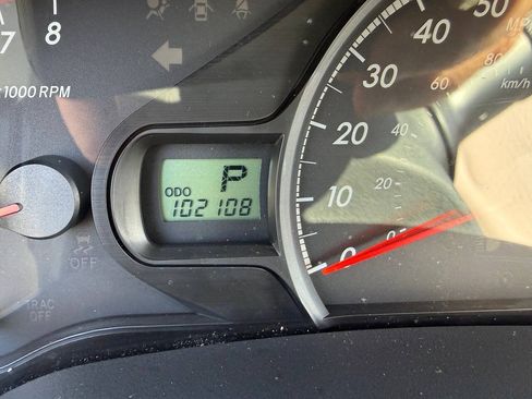 Used 2014 Toyota Sienna LE FWD image 15
