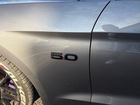 Used 2021 Ford Mustang GT RWD image 5