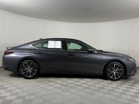 Certified 2025 Lexus ES 300h w/ Premium Package FWD image 9