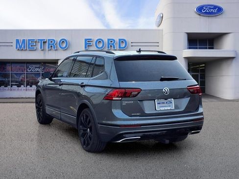 Used 2020 Volkswagen Tiguan SE R-Line FWD image 5