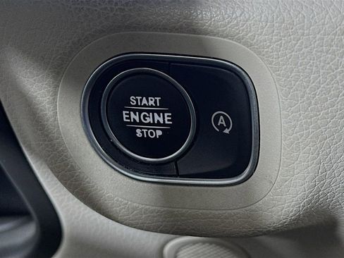 Used 2020 Mercedes-Benz GLS 450 4MATIC image 28