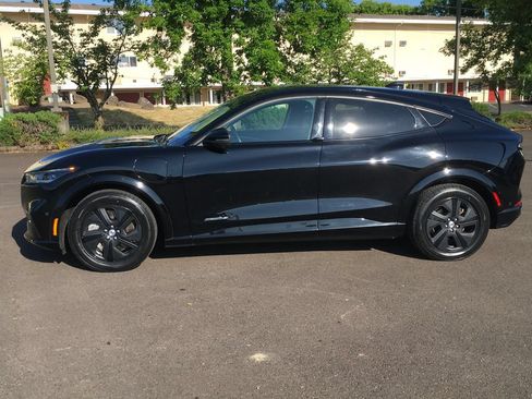 Used 2021 Ford Mustang Mach-E California Route 1 RWD image 3