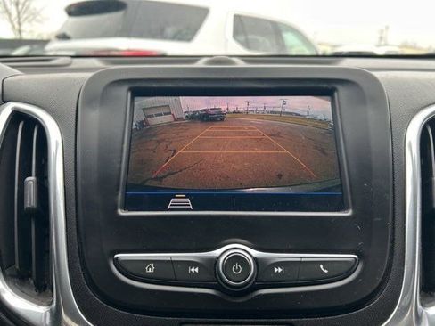 Used 2020 Chevrolet Equinox LT image 25