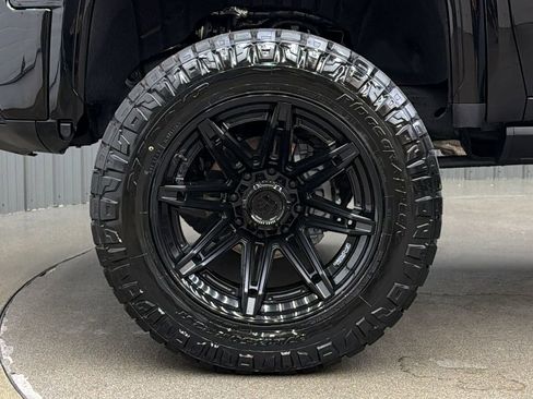 Used 2026 GMC Sierra 2500 AT4 w/ AT4 Premium Plus Package AWD/4WD image 10