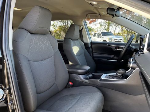 Used 2024 Toyota RAV4 XLE image 25