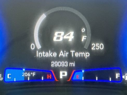 Used 2023 Chrysler 300 C image 15