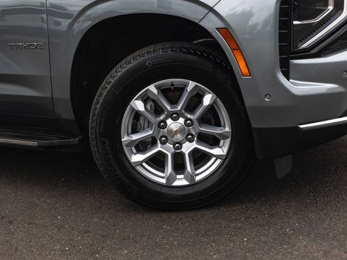 Used 2025 Chevrolet Tahoe LT AWD/4WD image 4