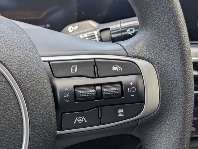 New 2026 Kia K5 LXS FWD image 23