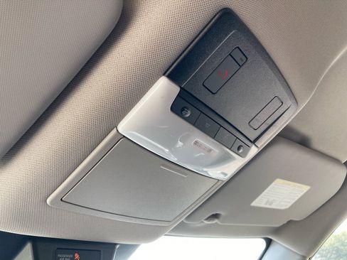 Used 2024 Nissan Rogue SV image 26