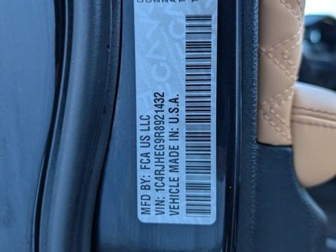 Used 2024 Jeep Grand Cherokee Summit w/ Adv Protech Group IV image 45