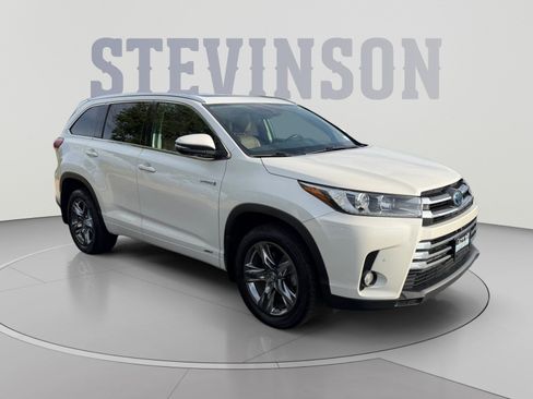 Used 2017 Toyota Highlander Limited Platinum AWD/4WD image 7