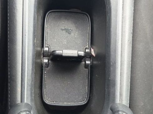 Used 2018 Honda HR-V EX image 31