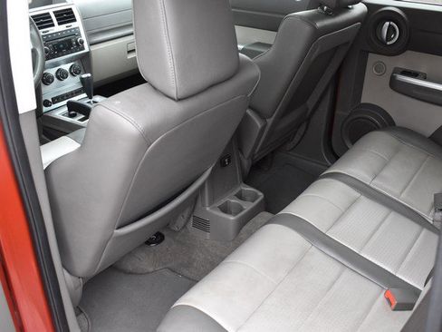 Used 2007 Dodge Nitro SLT AWD/4WD image 26