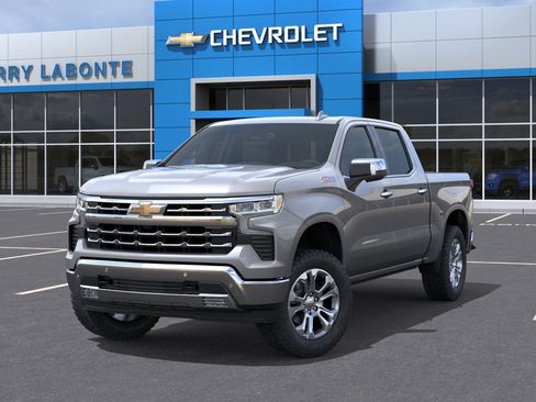 New 2026 Chevrolet Silverado 1500 LTZ w/ LTZ Premium Package AWD/4WD image 8