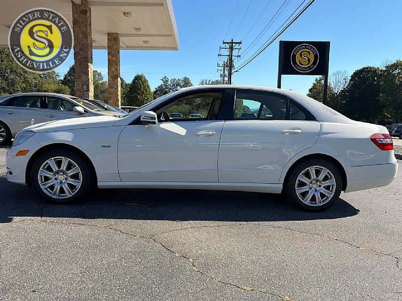 Used 2012 Mercedes-Benz E 350 4MATIC Sedan image 3