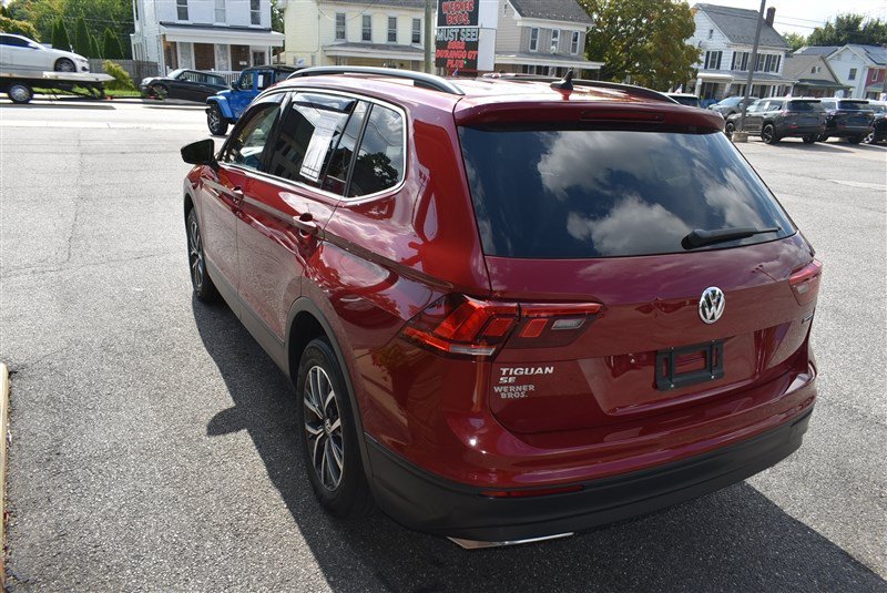Used 2019 Volkswagen Tiguan SE w/ Panoramic Sunroof Package AWD/4WD image 7