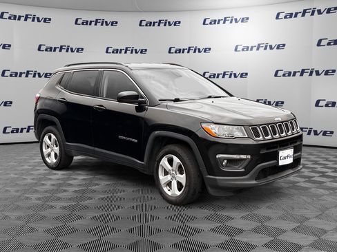 Used 2019 Jeep Compass Latitude AWD/4WD image 8
